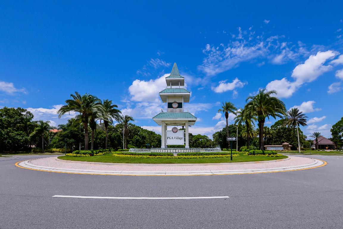 7951 Plantation Lakes Drive