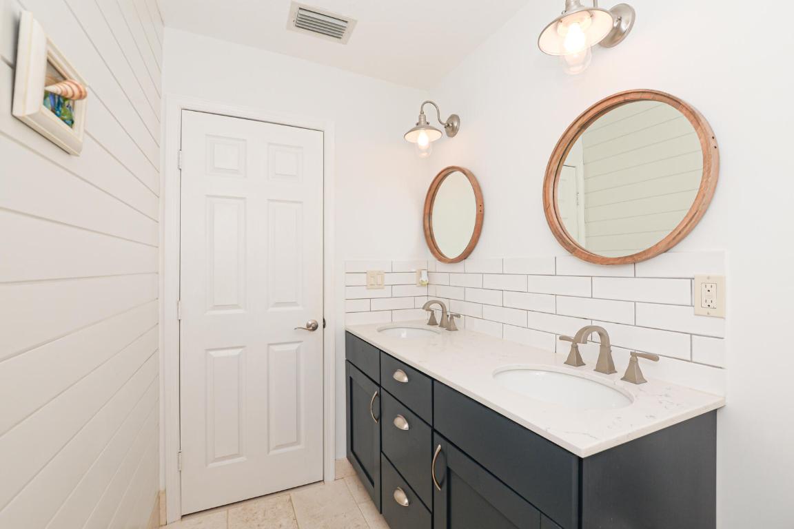 7951 Plantation Lakes Drive