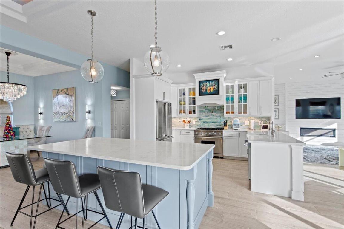 7951 Plantation Lakes Drive