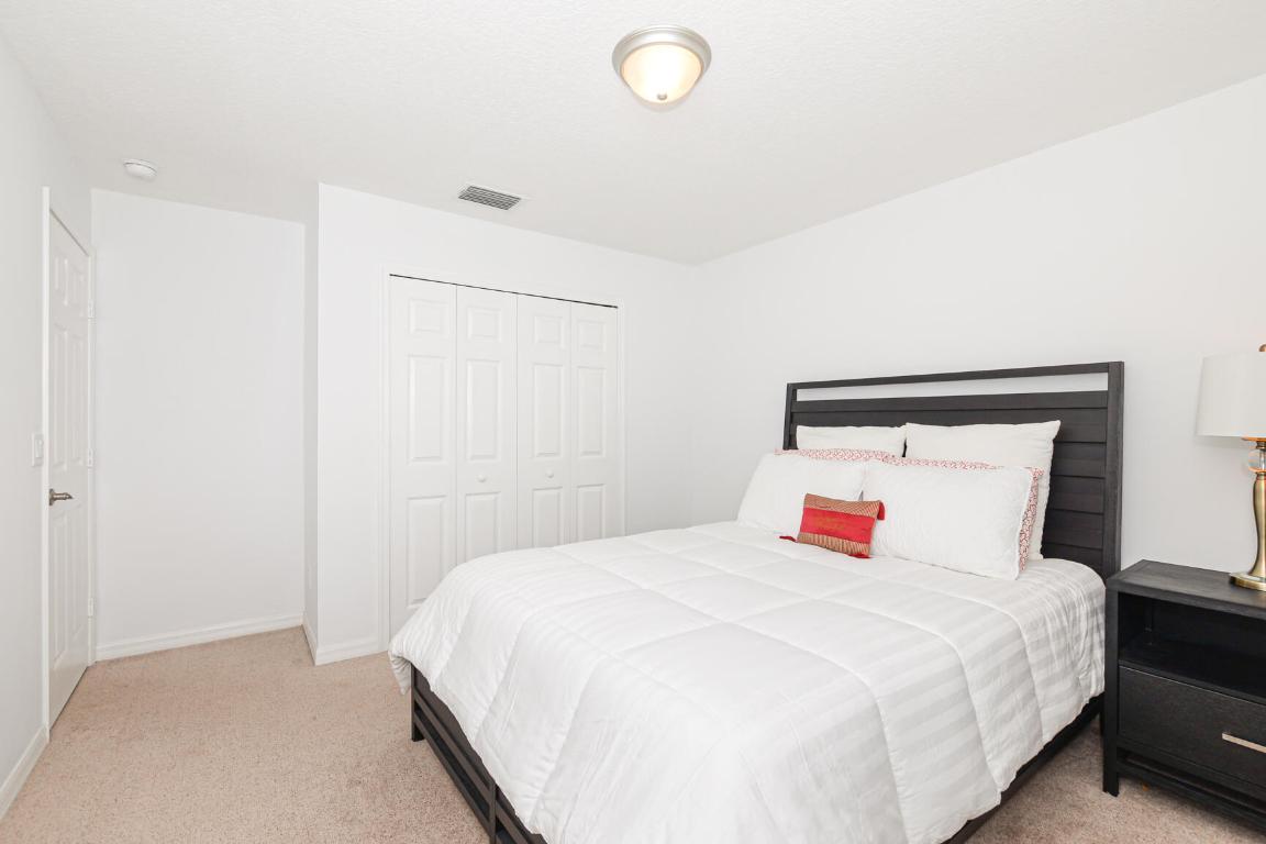7951 Plantation Lakes Drive