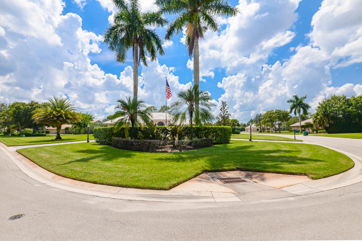 7951 Plantation Lakes Drive