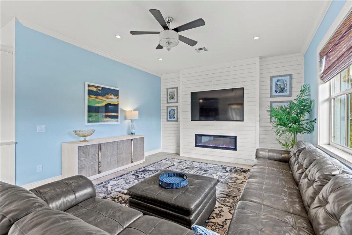 7951 Plantation Lakes Drive
