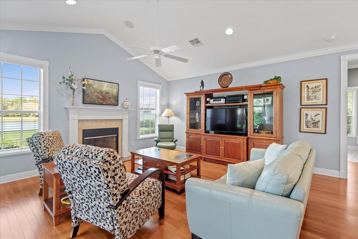 11146 Lands End Chase