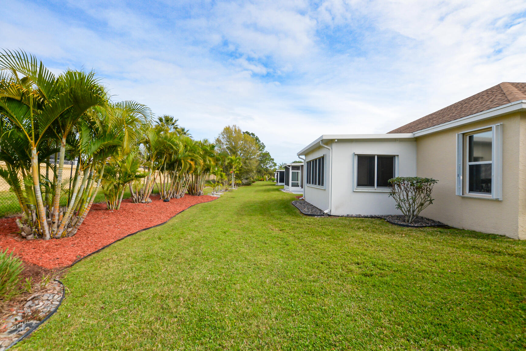 586 NW Cortina Lane
