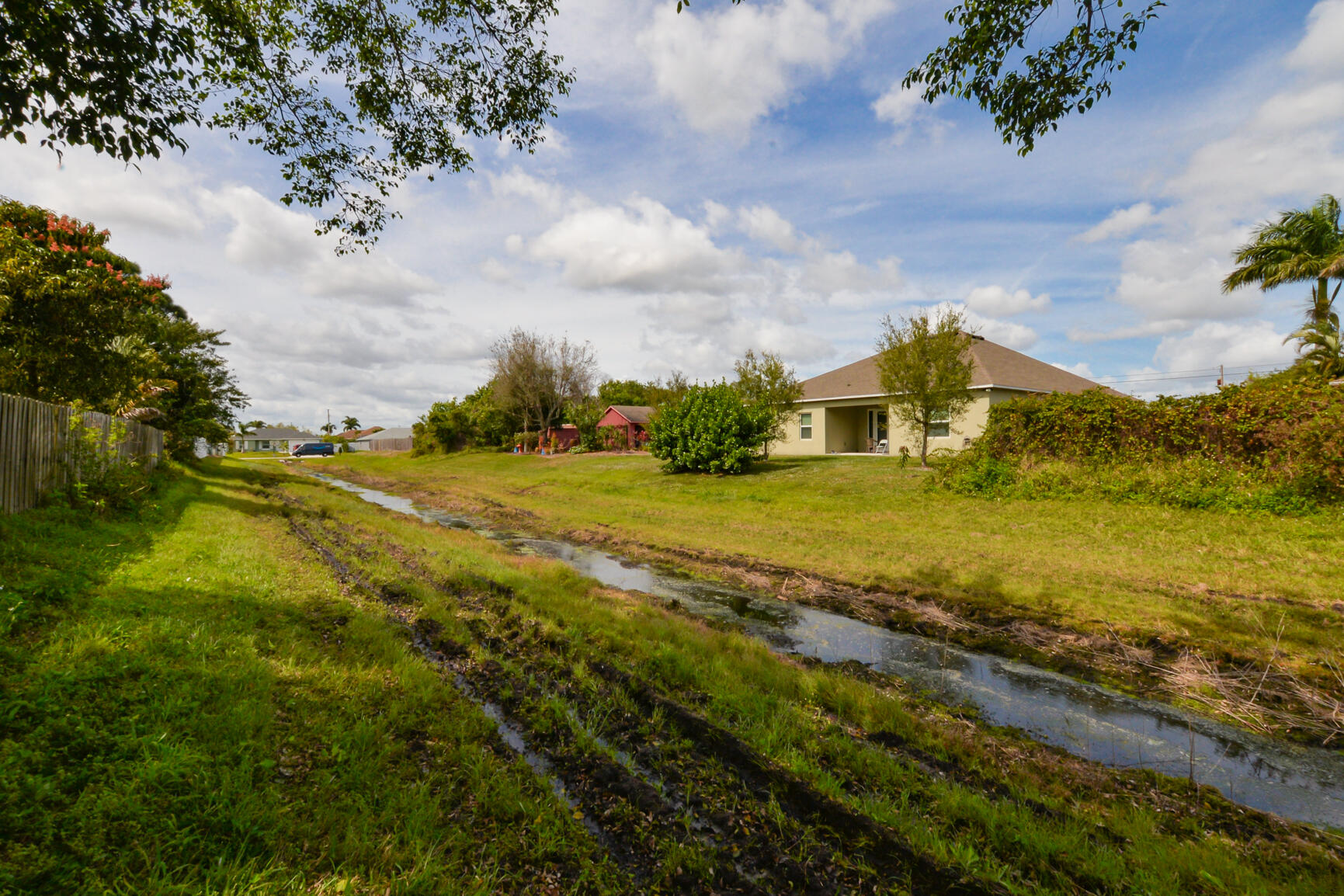 376 SW Kestor Drive