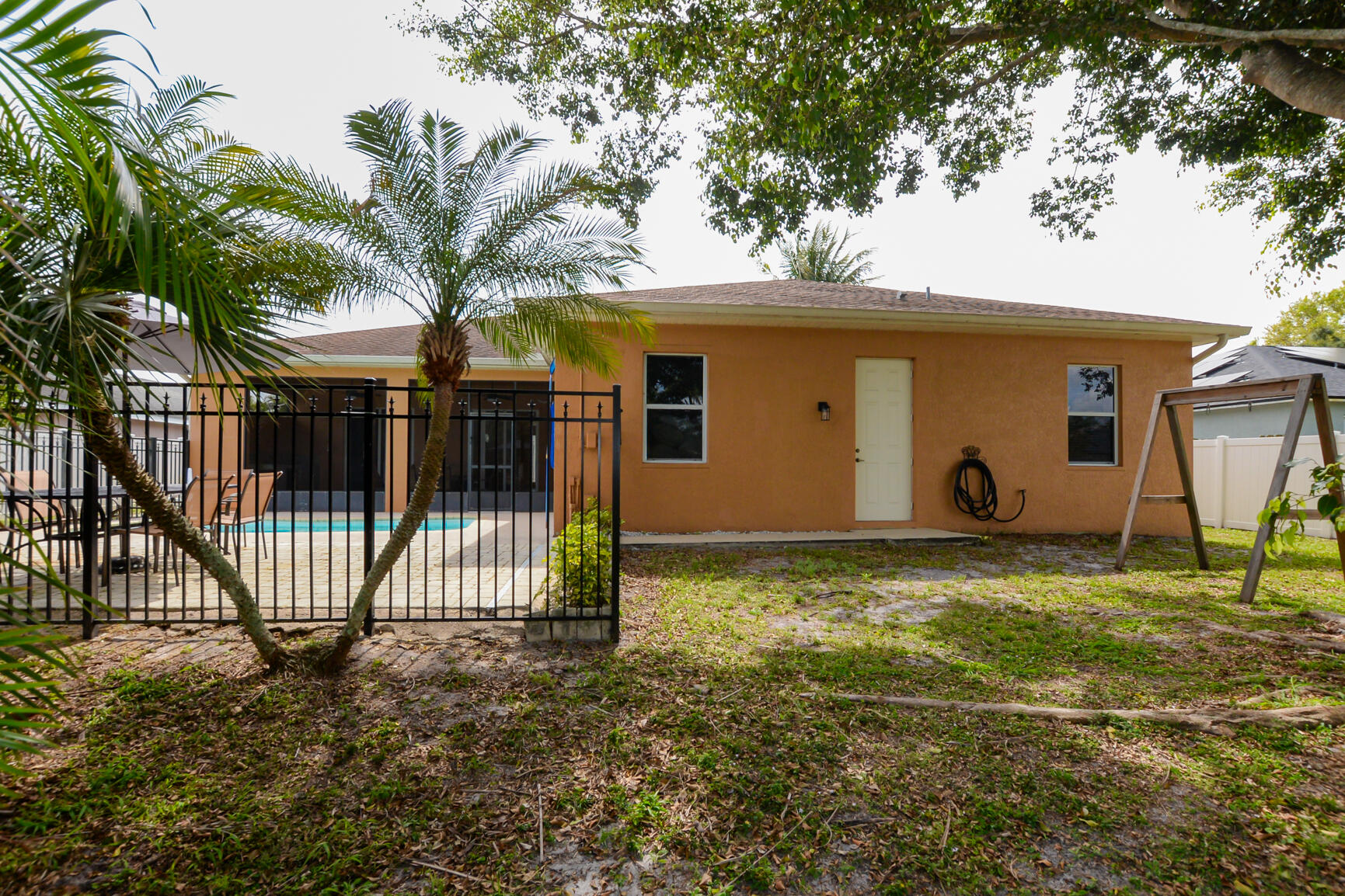376 SW Kestor Drive