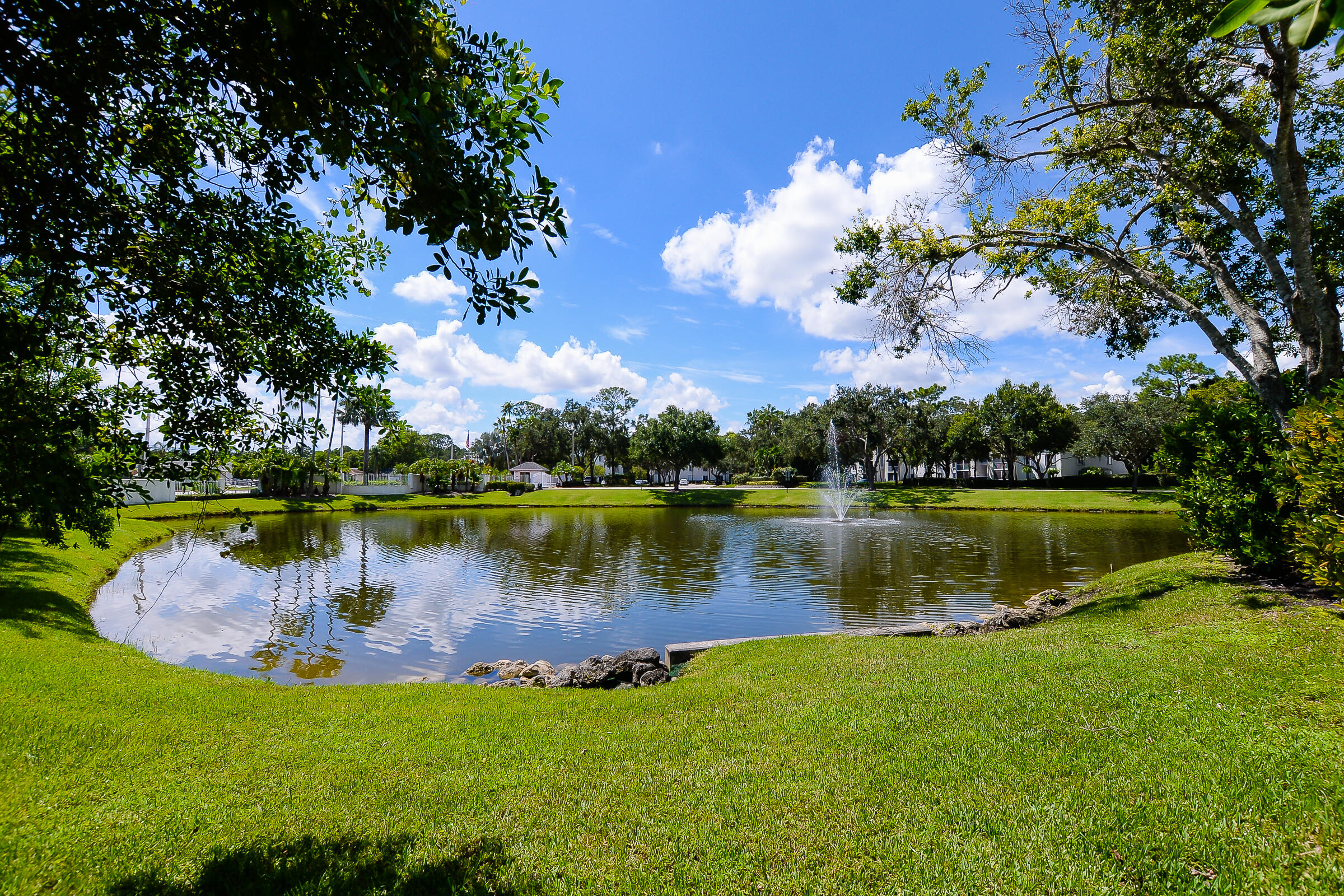 2502 SE Anchorage Cove G-1