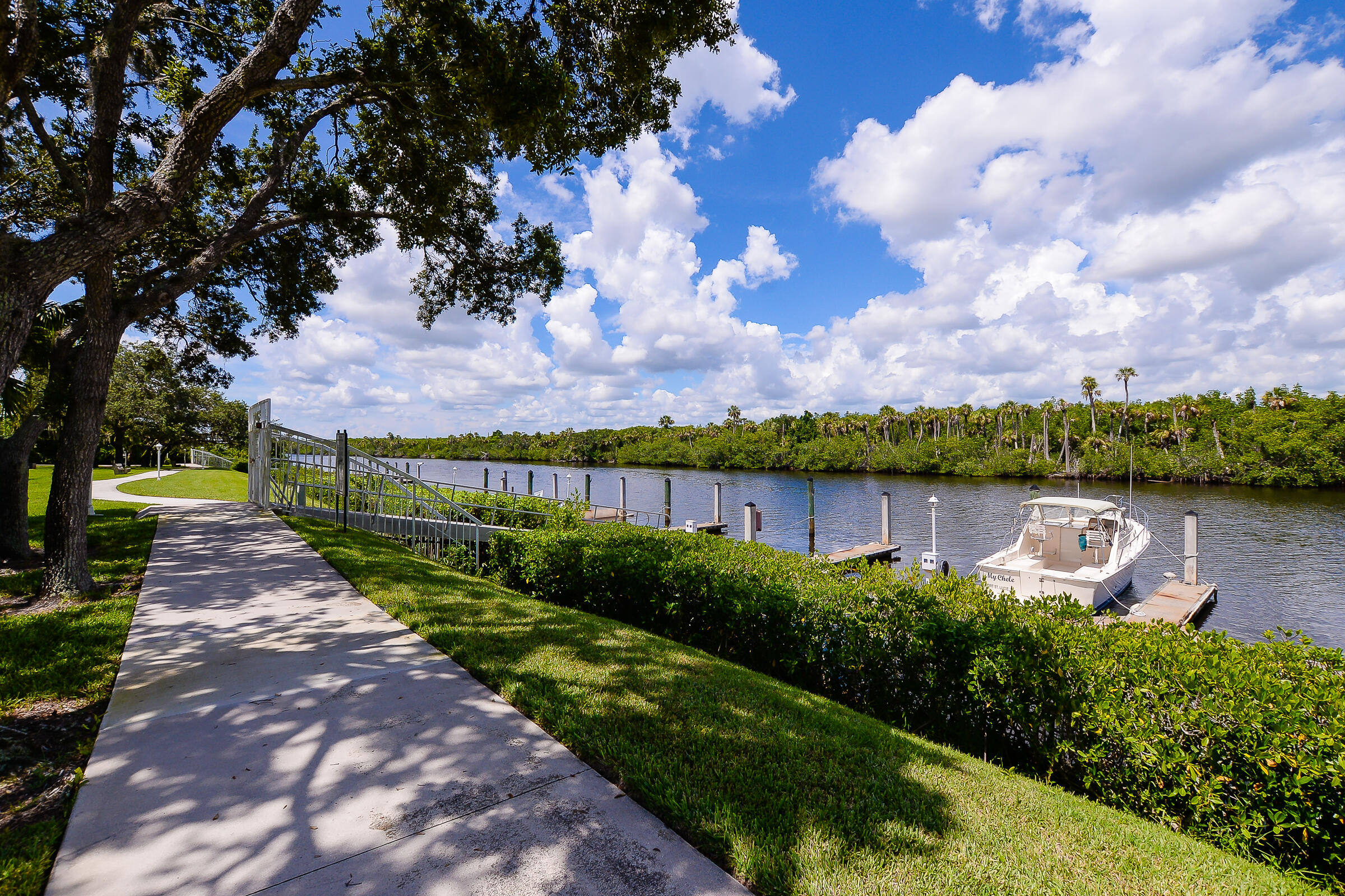 2502 SE Anchorage Cove G-1