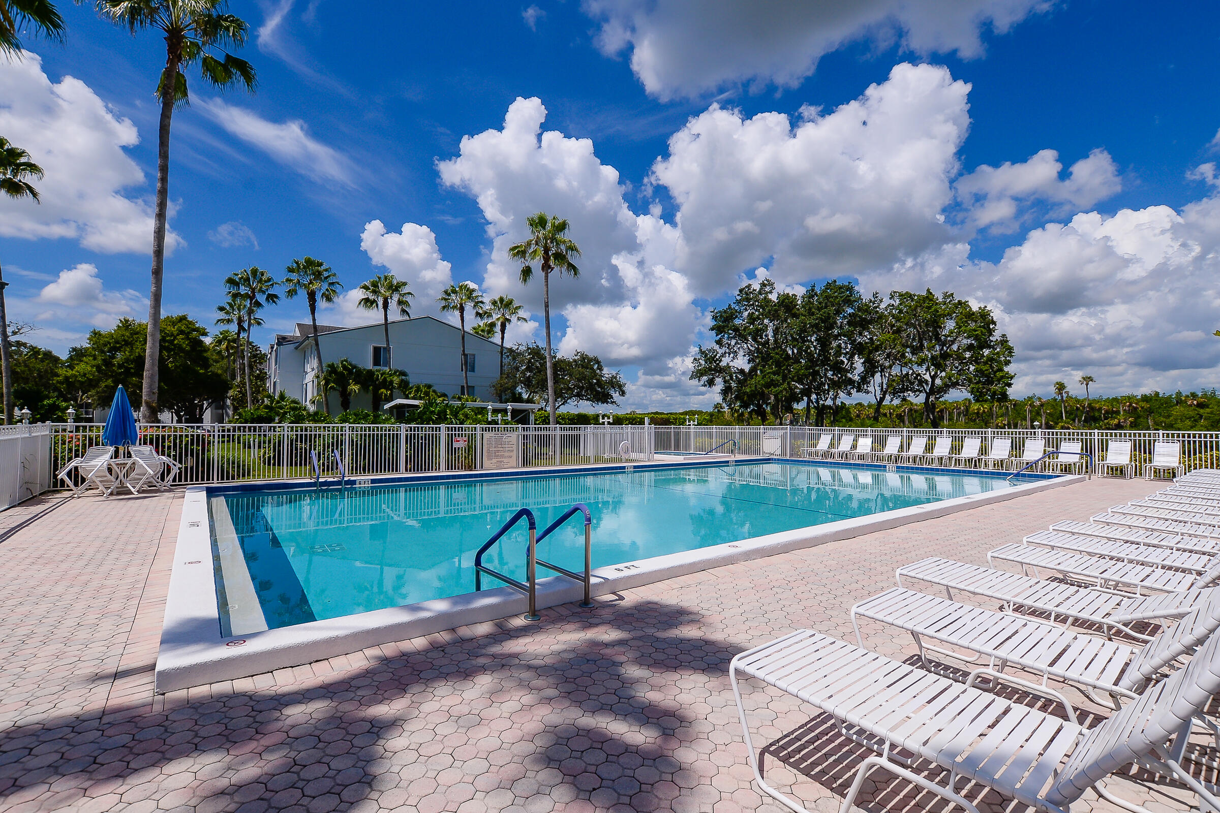 2502 SE Anchorage Cove G-1