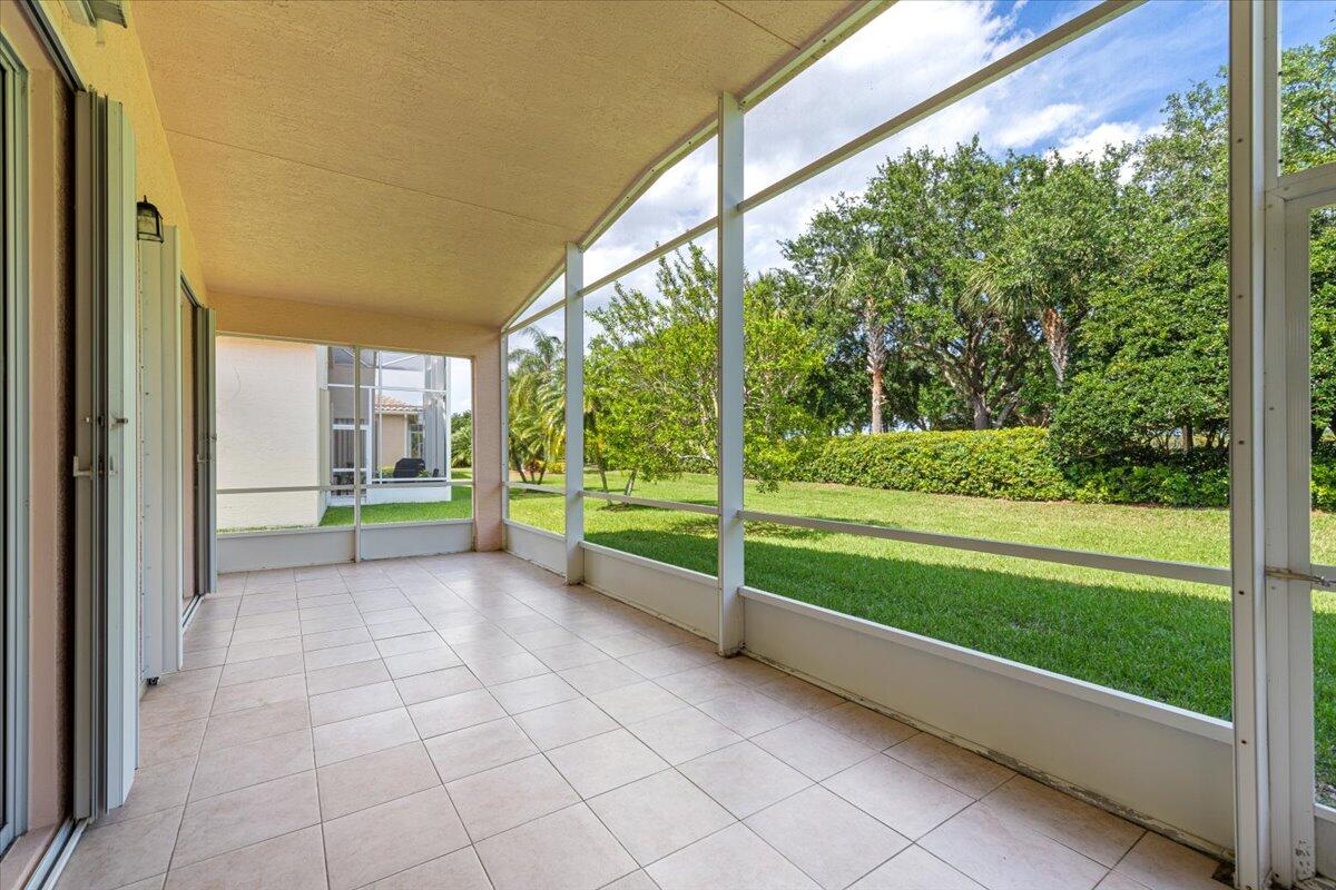 118 NW Lawton Road
