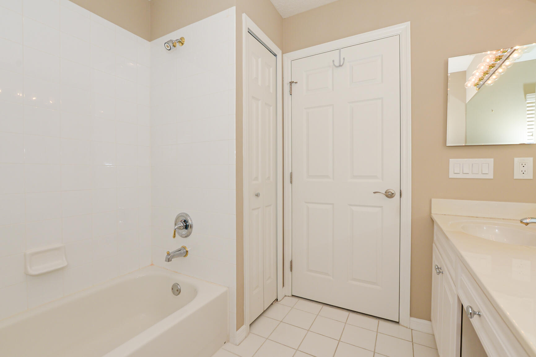 627 NW San Candido Way