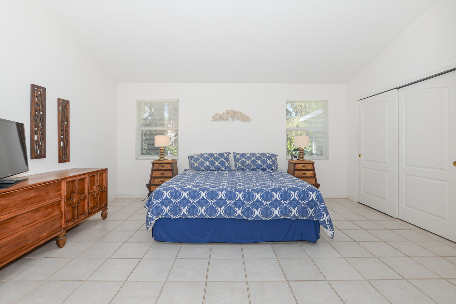 410 NW Tuscany Court