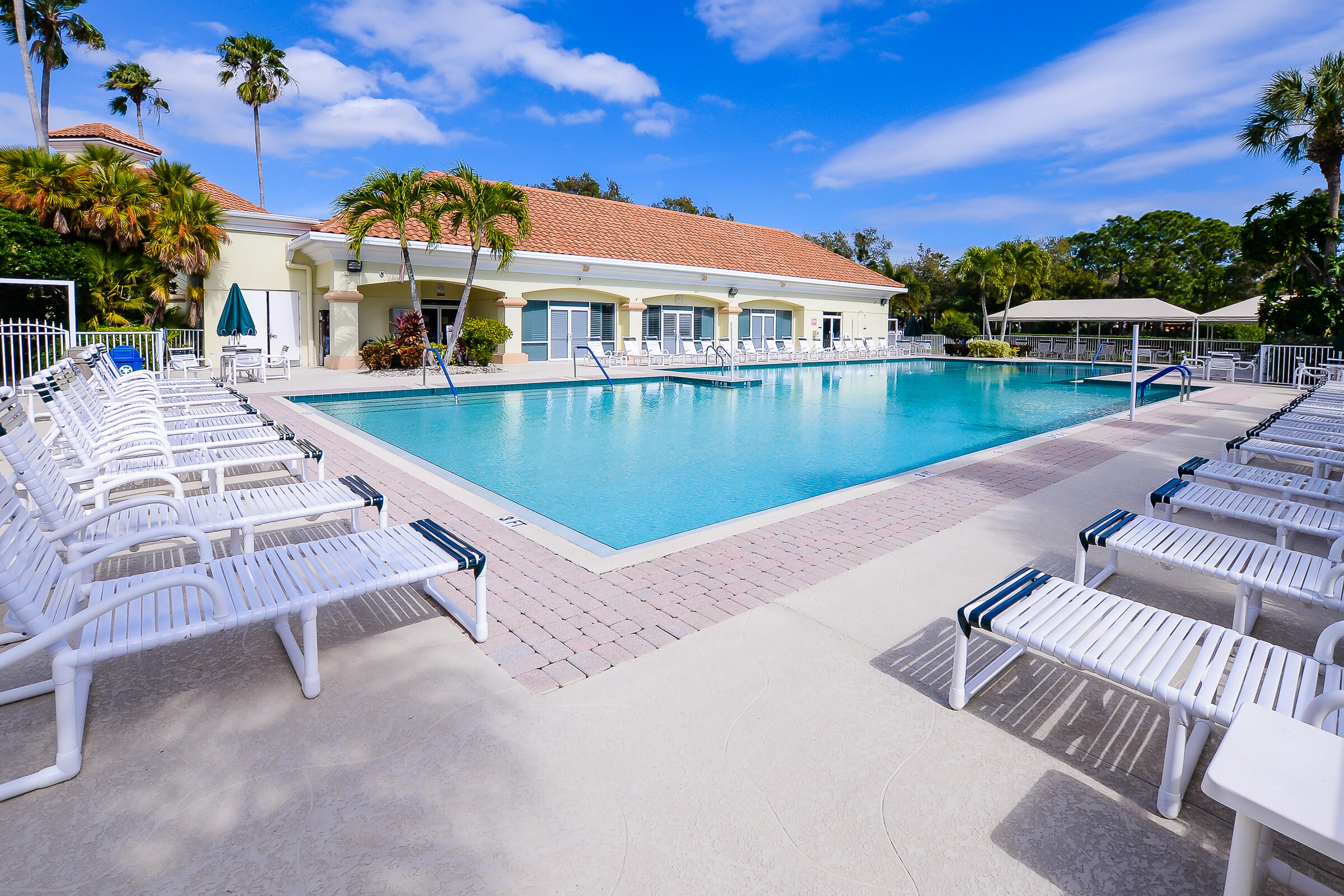 410 NW Tuscany Court