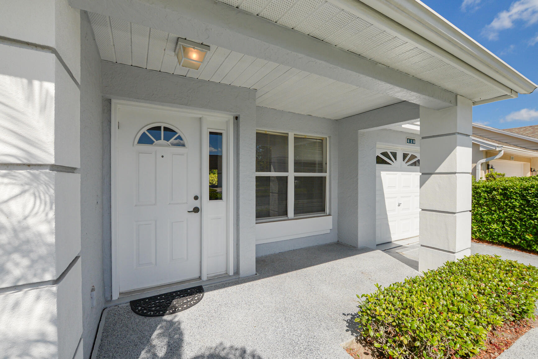 410 NW Tuscany Court