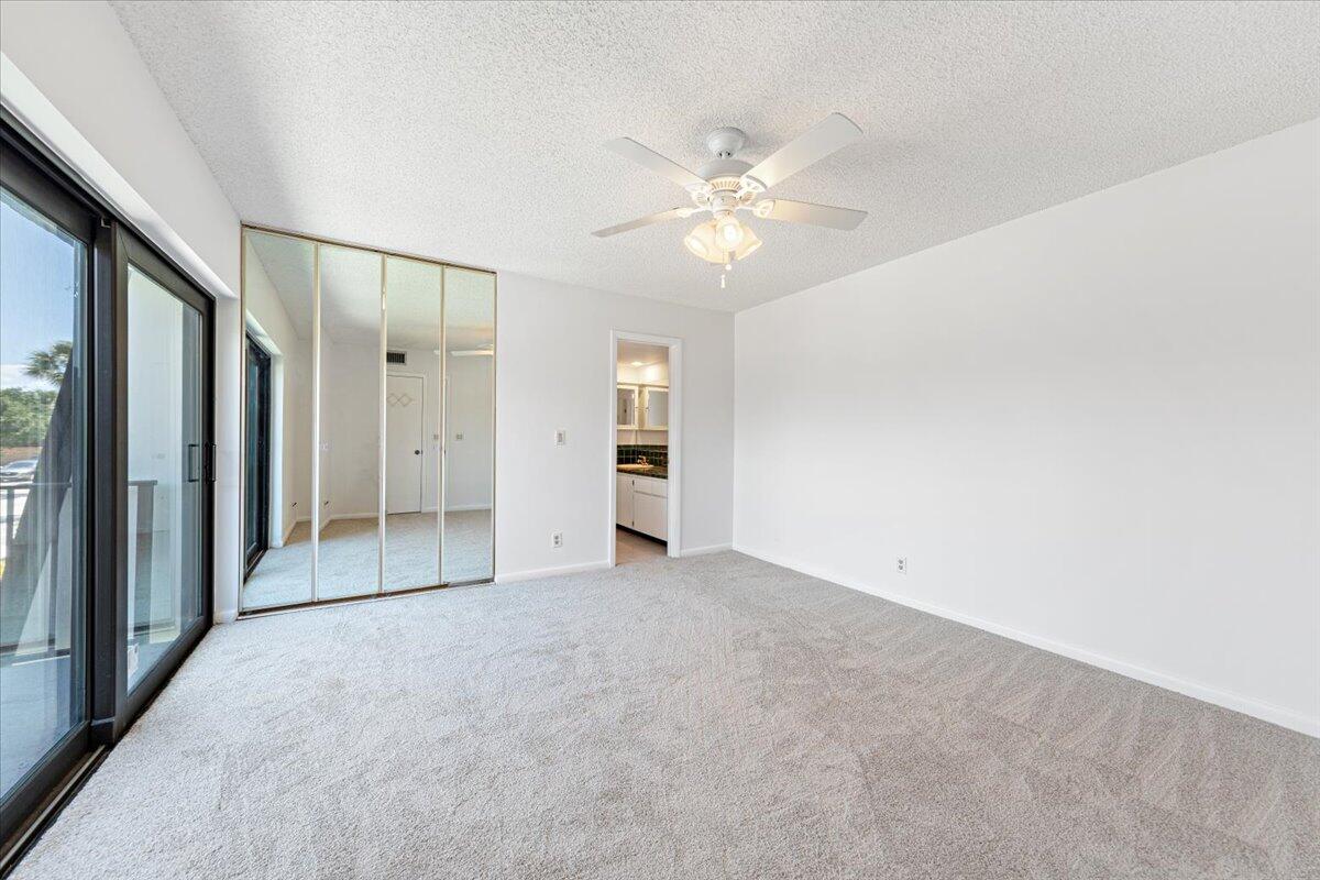 5656 SE Riverboat Drive