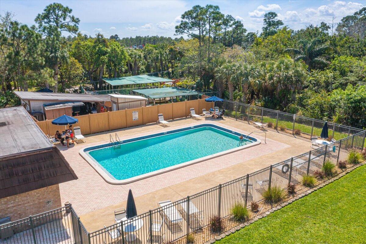 5656 SE Riverboat Drive