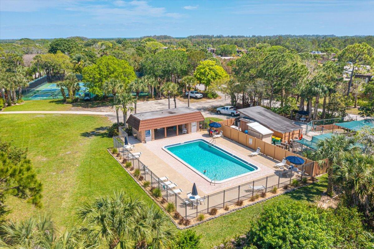 5656 SE Riverboat Drive