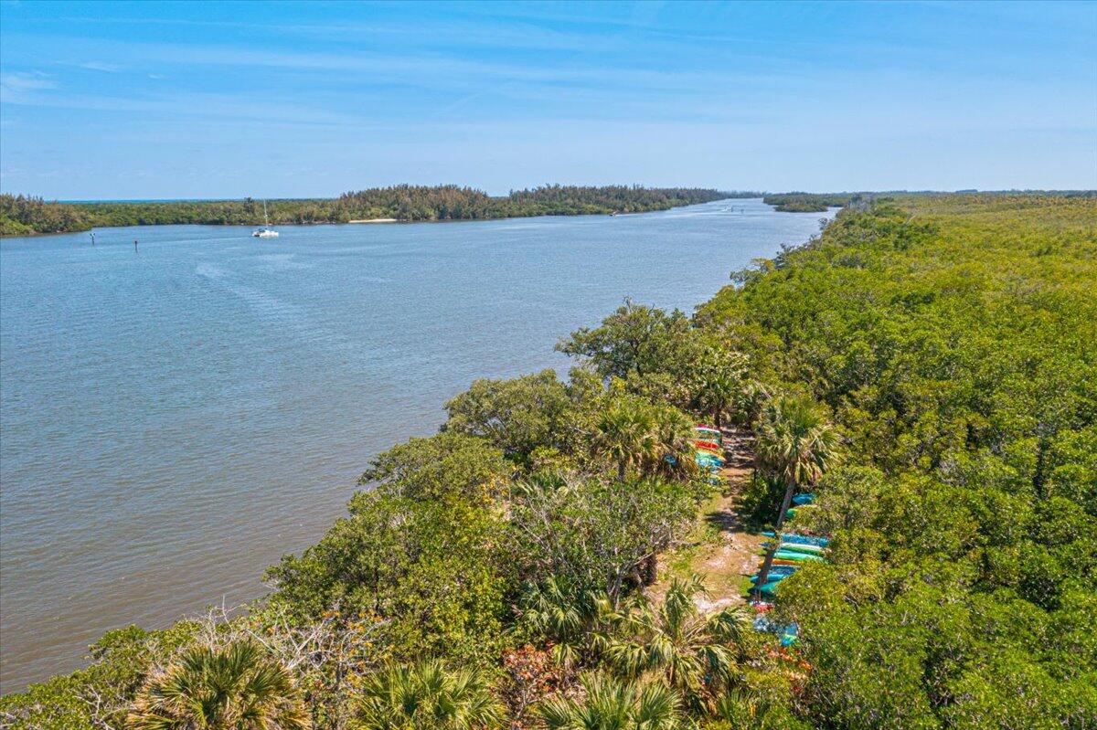 5656 SE Riverboat Drive