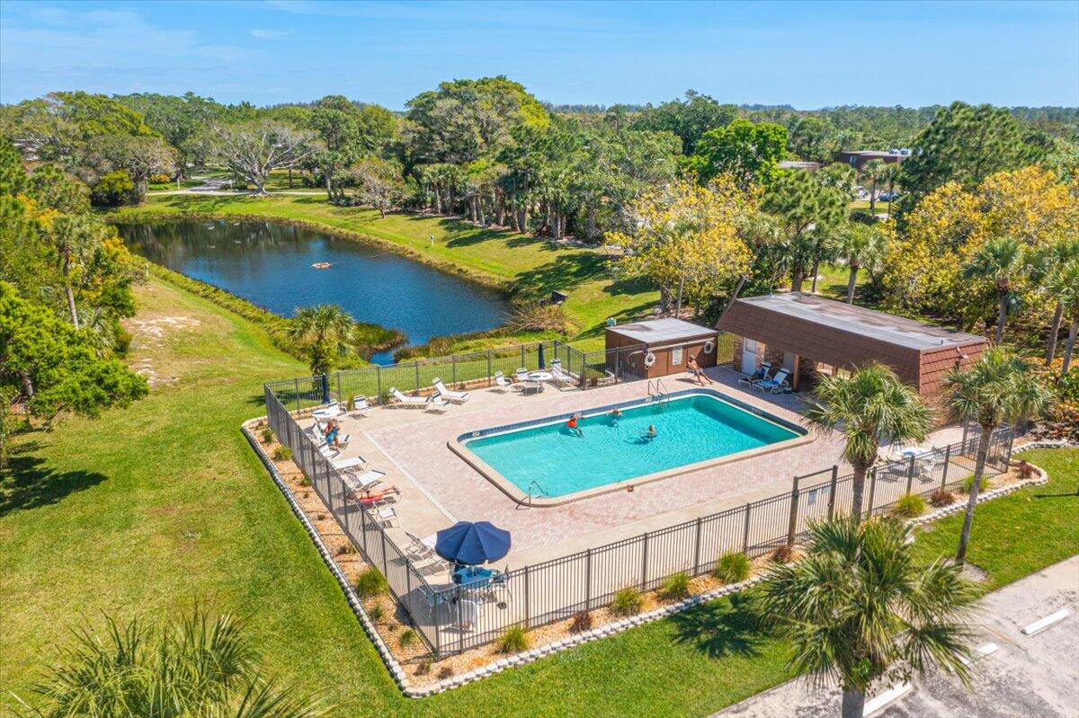 5656 SE Riverboat Drive