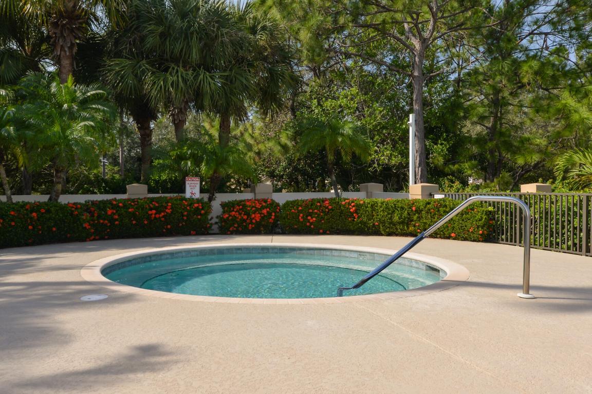 8372 Mulligan Circle