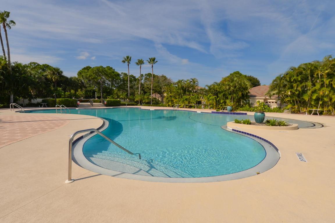 8372 Mulligan Circle