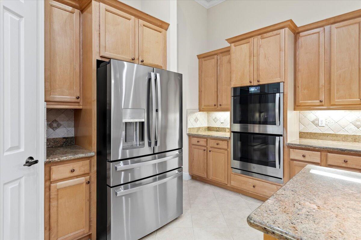 10115 SW Nuova Way