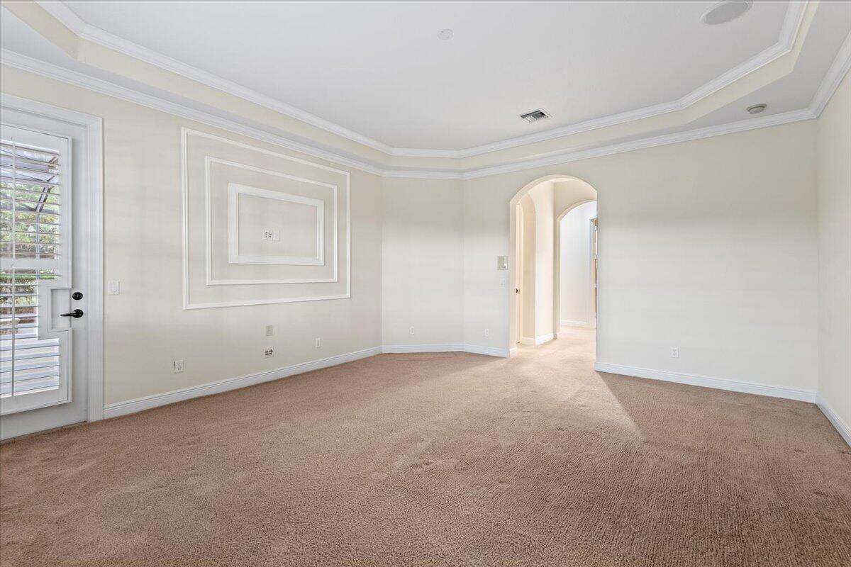 10115 SW Nuova Way