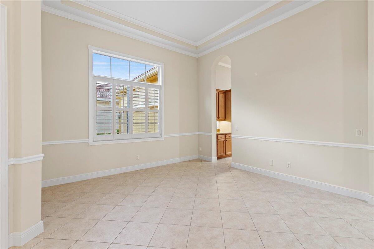 10115 SW Nuova Way
