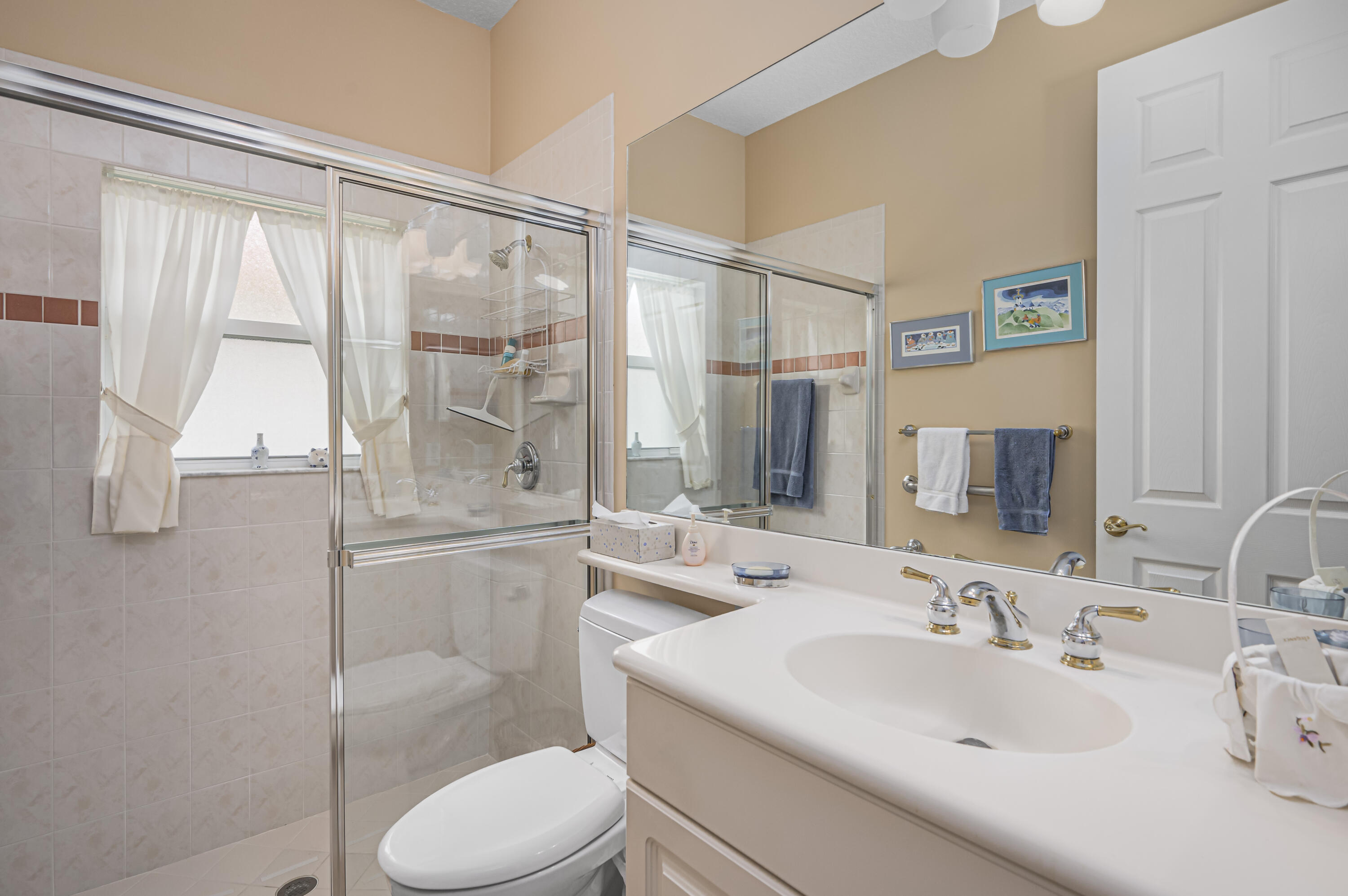 520 NW Blue Lake Drive