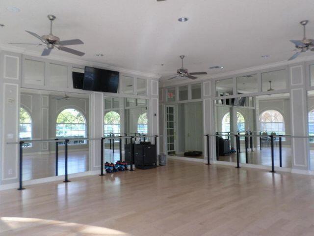 520 NW Blue Lake Drive