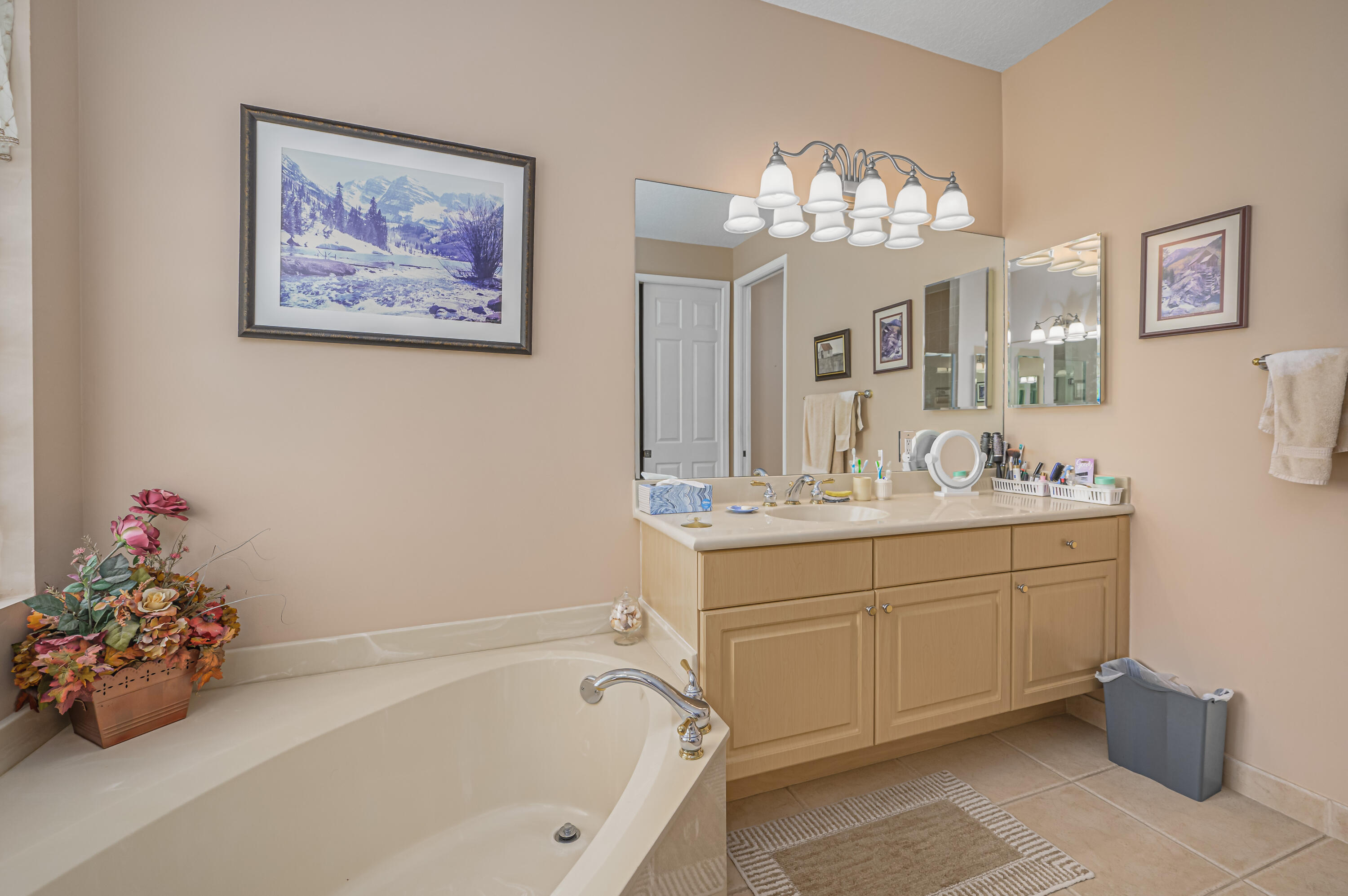 520 NW Blue Lake Drive