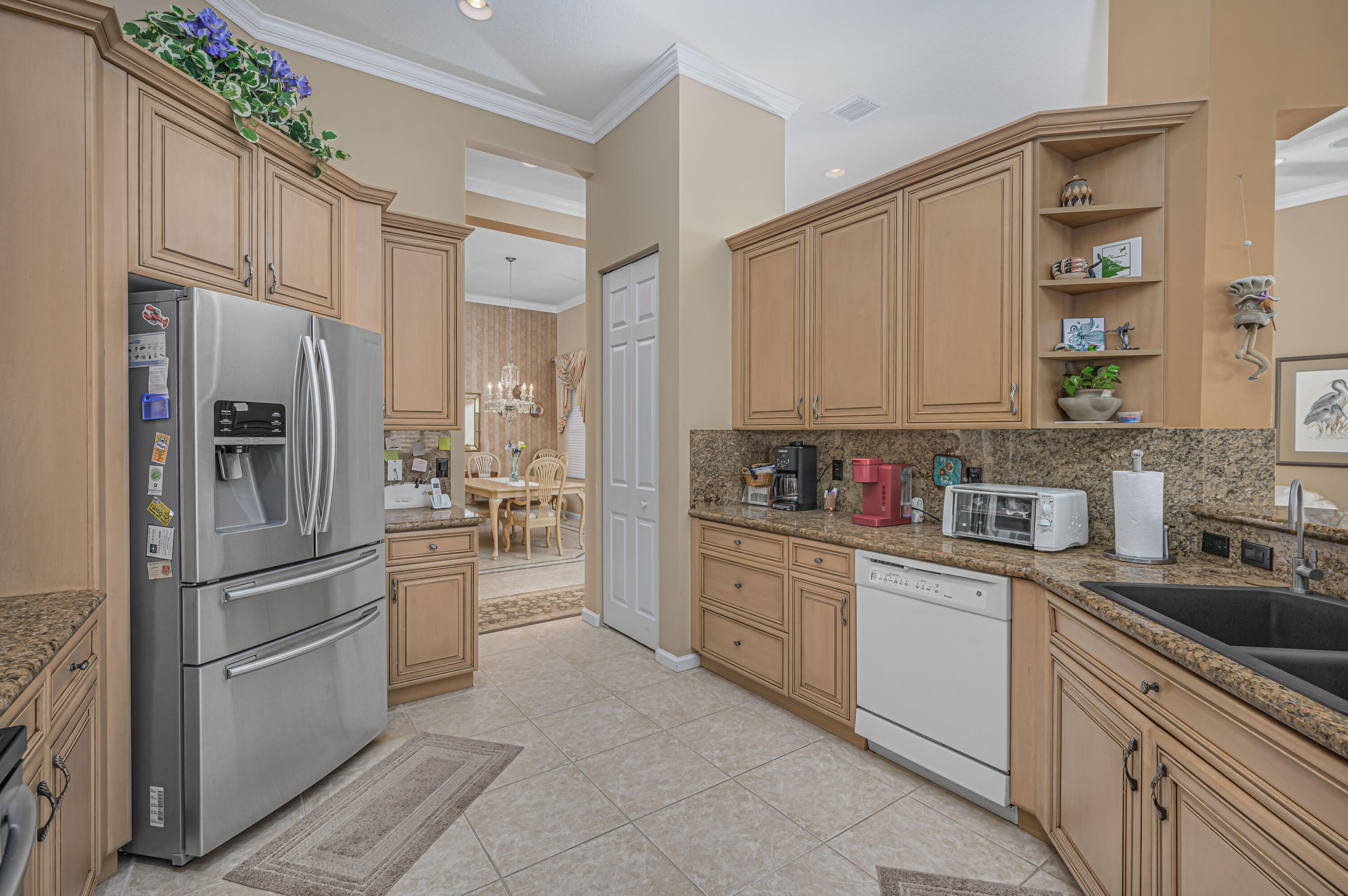 520 NW Blue Lake Drive