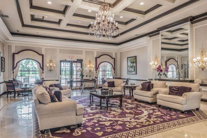 520 NW Blue Lake Drive