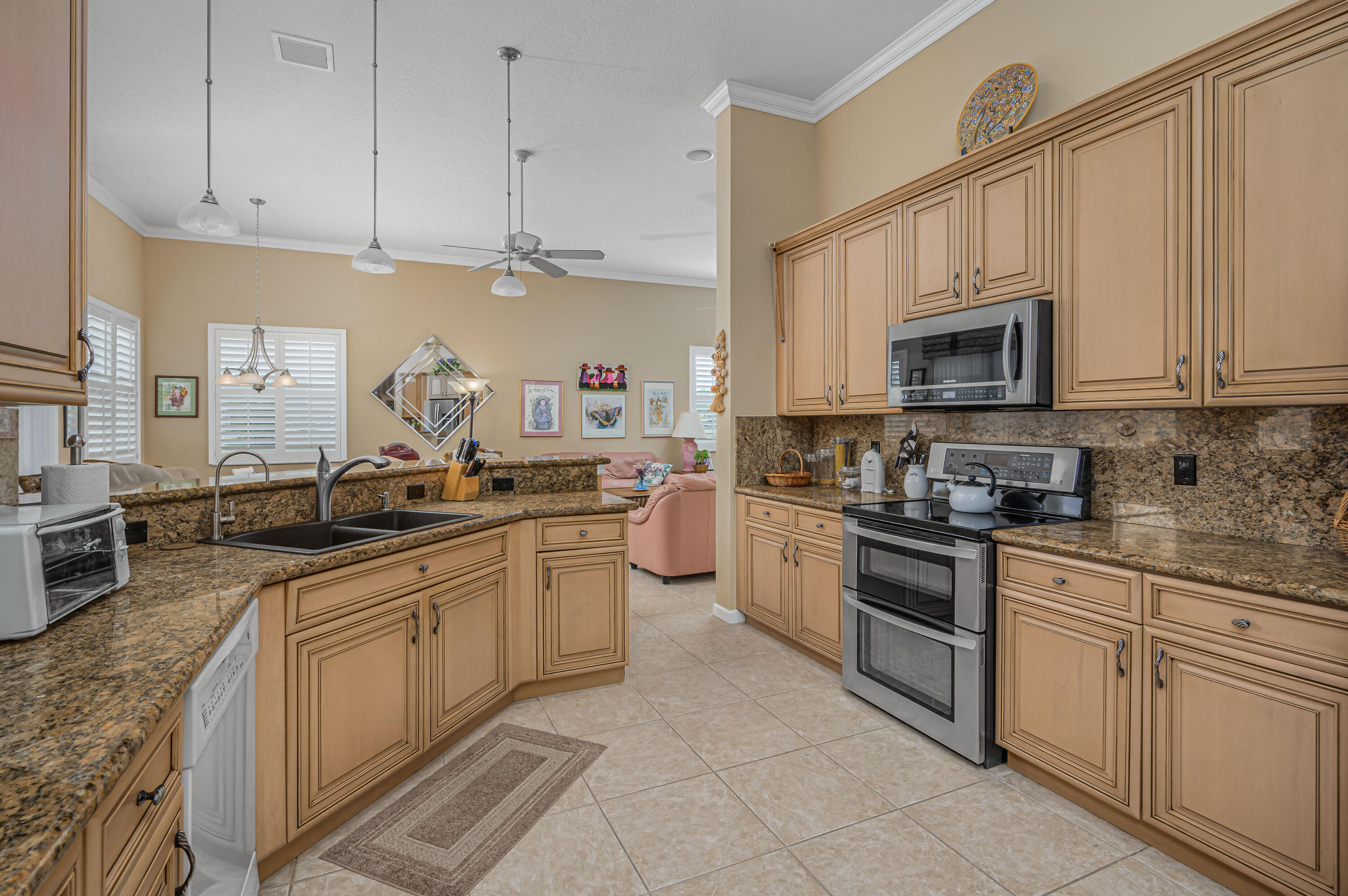 520 NW Blue Lake Drive