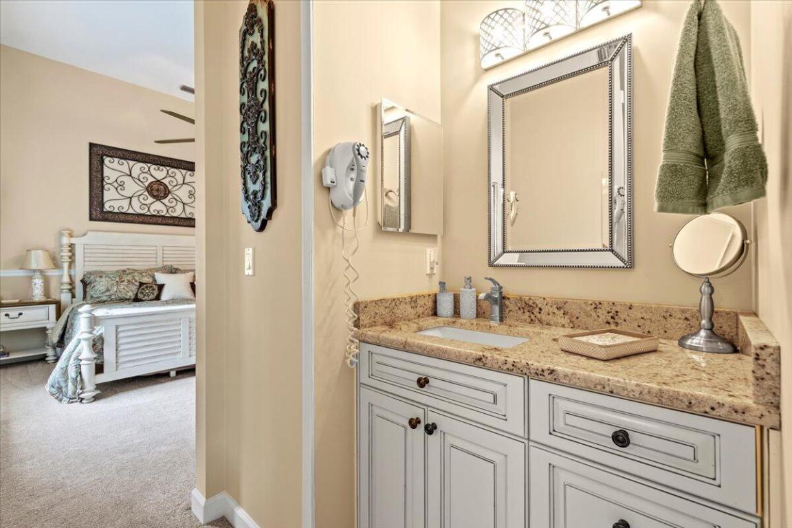 11124 Lands End Chase