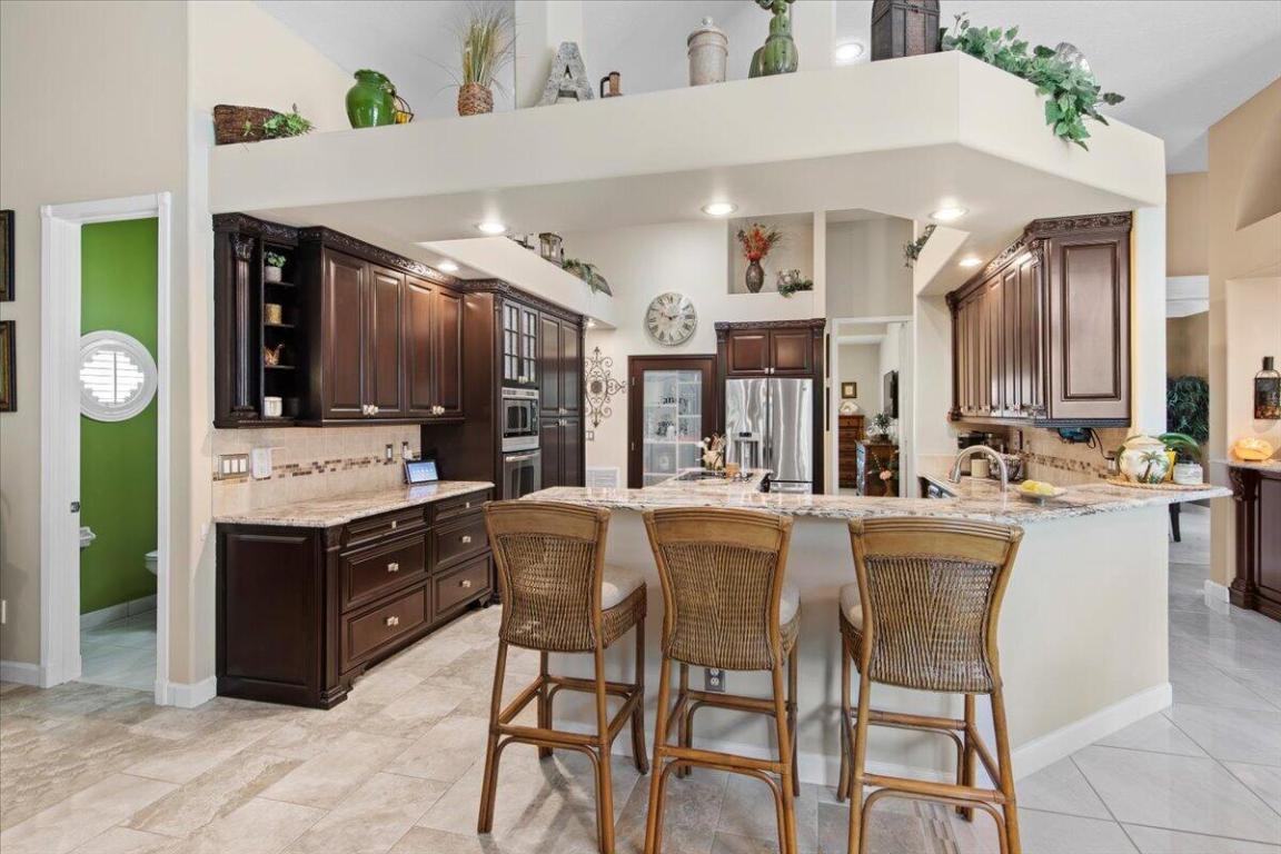 11124 Lands End Chase