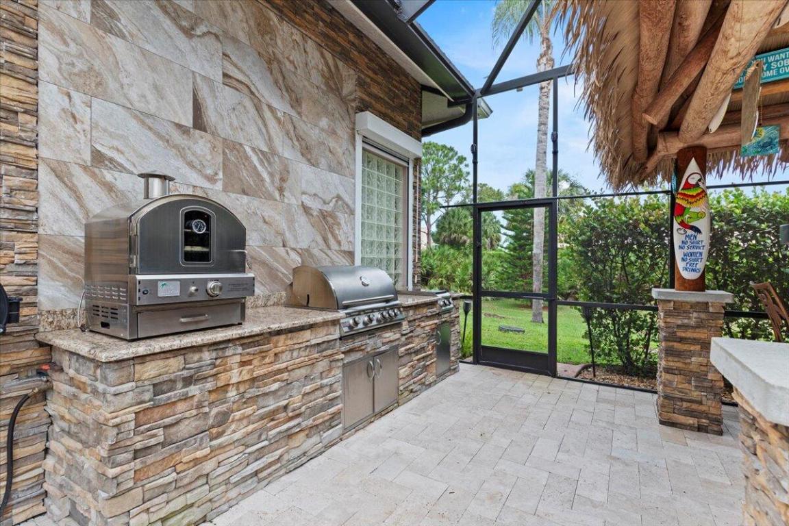 11124 Lands End Chase