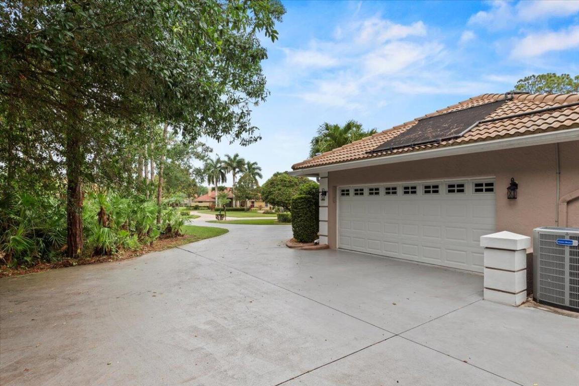 11124 Lands End Chase