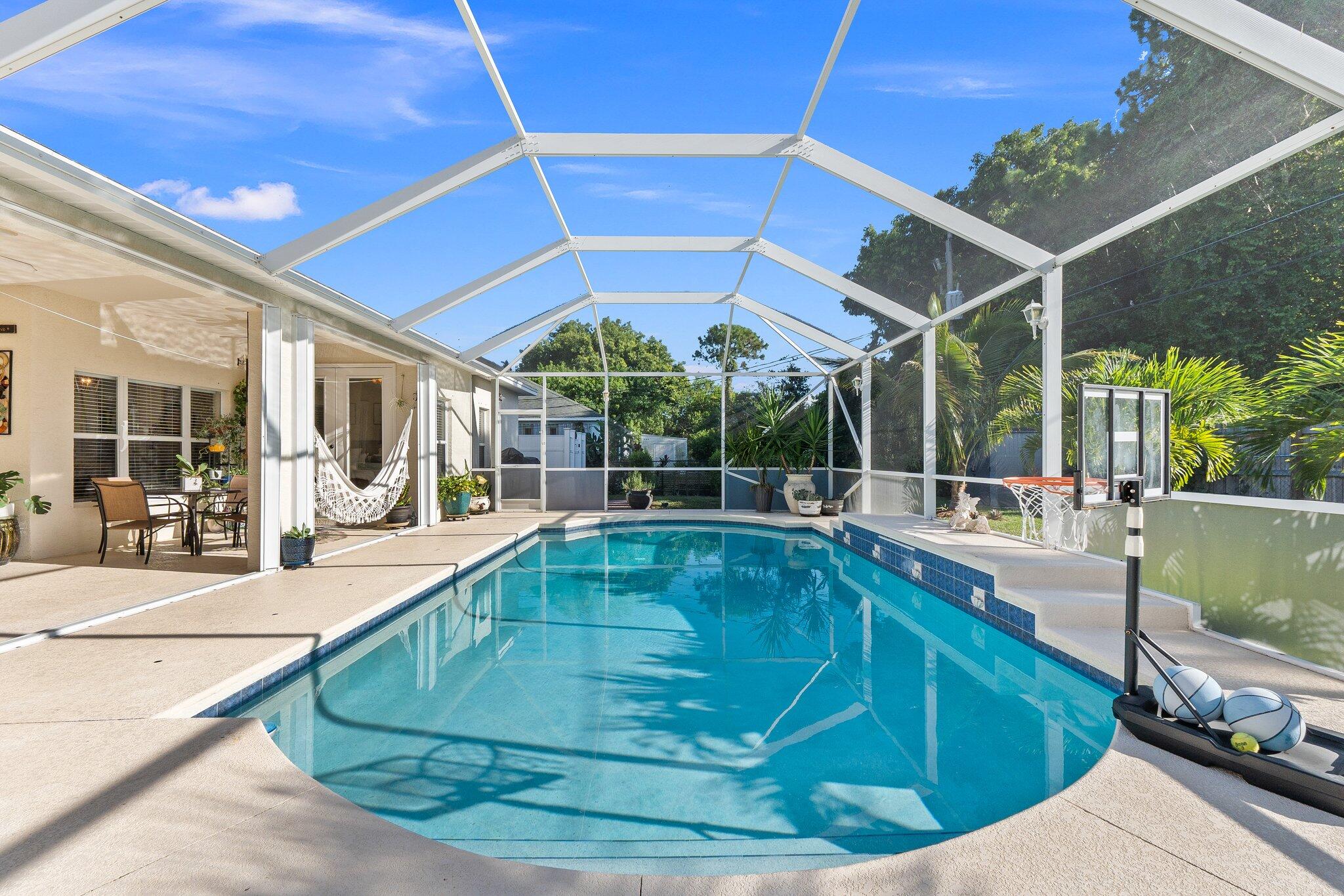 2032 SW Cranberry Street