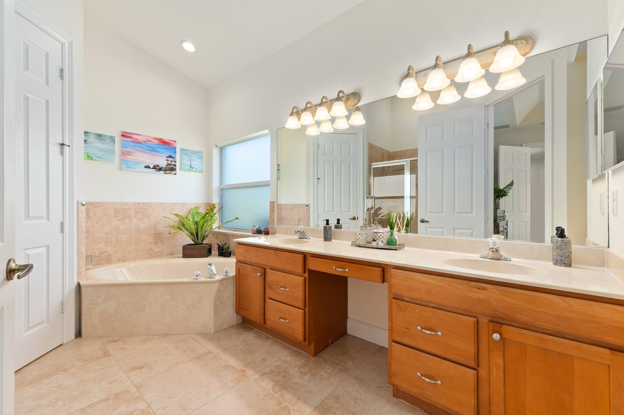 2032 SW Cranberry Street