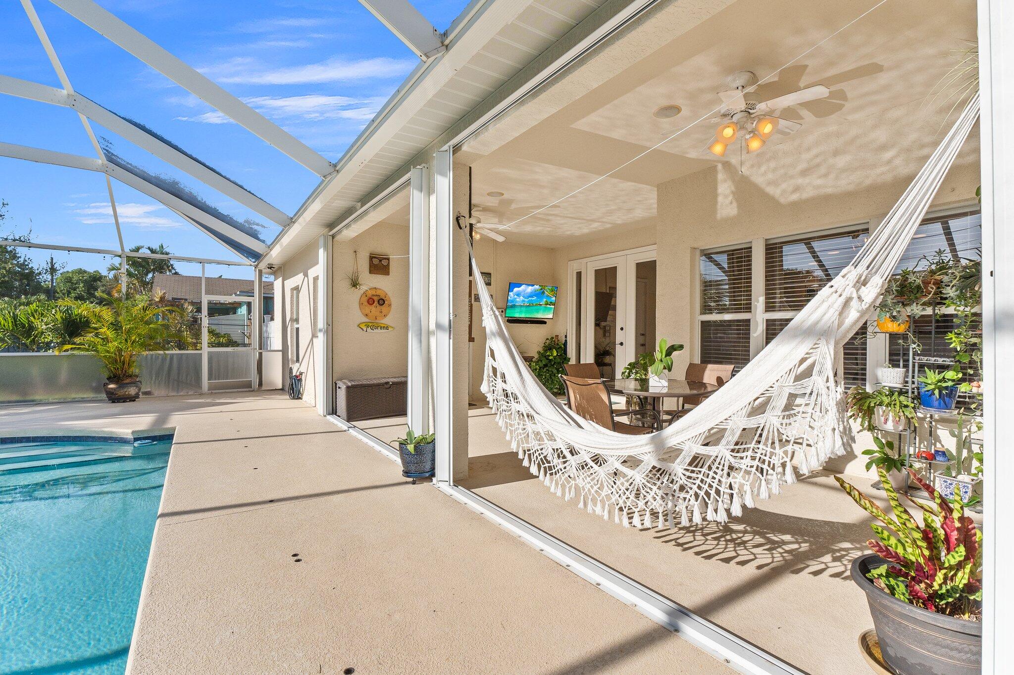 2032 SW Cranberry Street