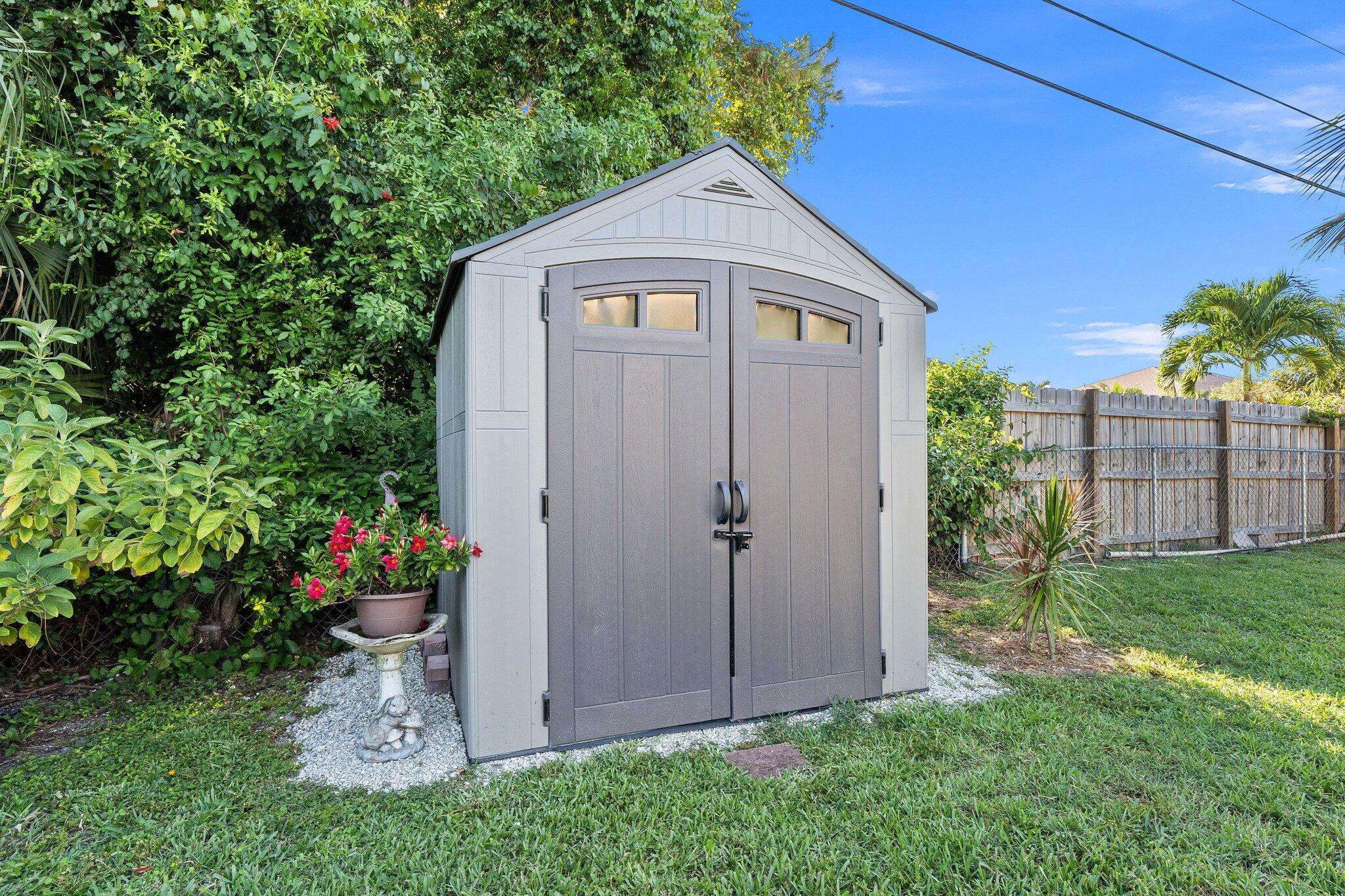 2032 SW Cranberry Street