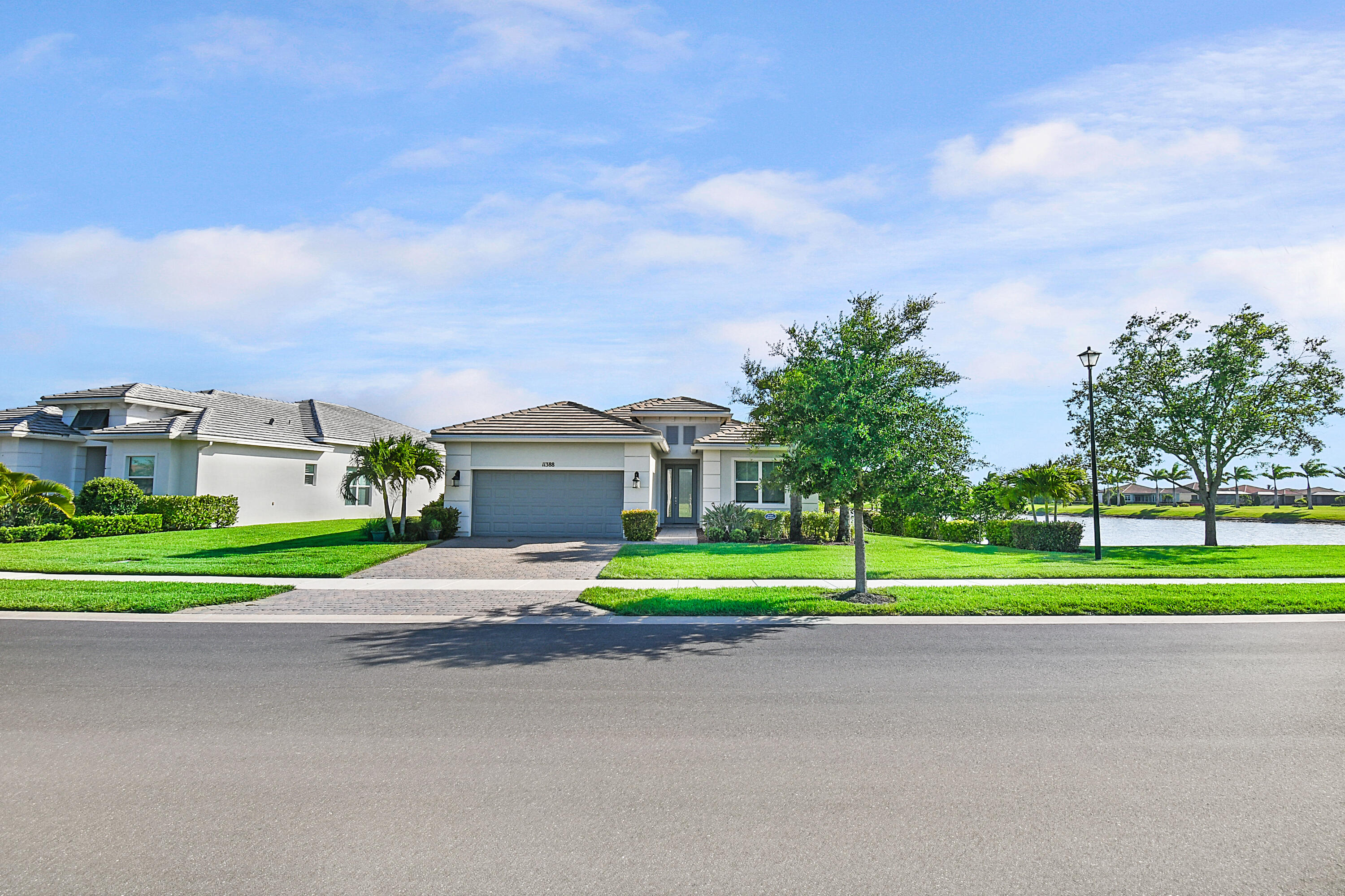 11388 SW Lunata Way