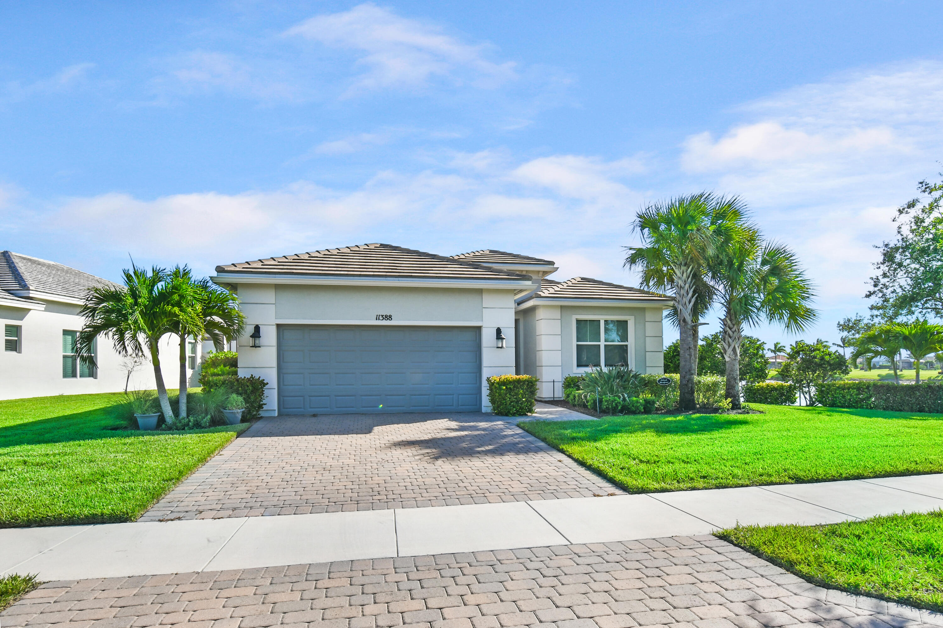 11388 SW Lunata Way