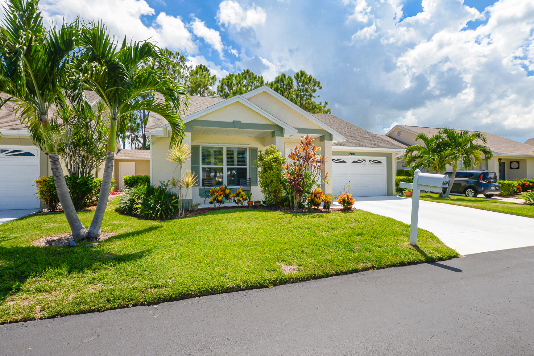 469 NW Casanova Circle