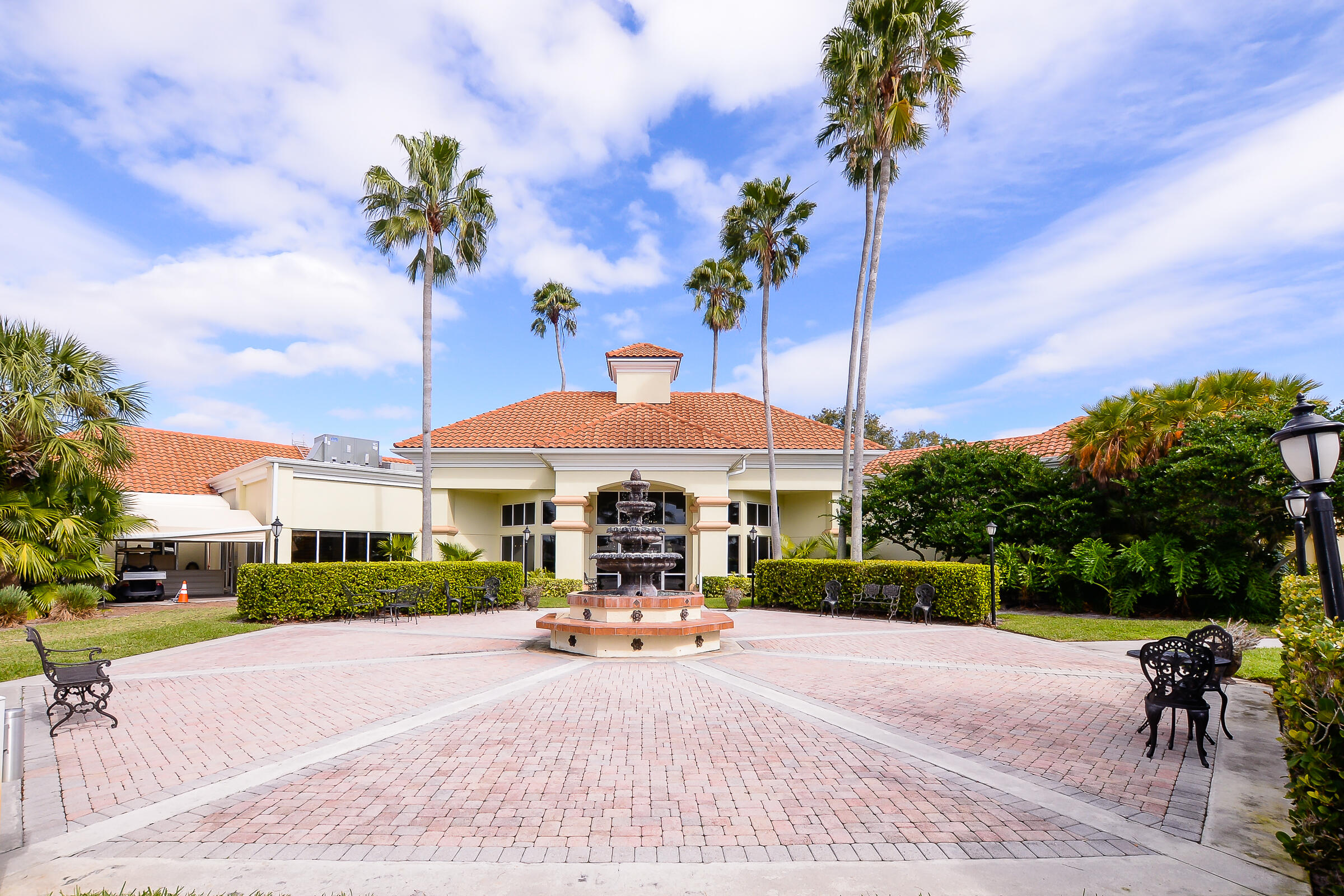 469 NW Casanova Circle