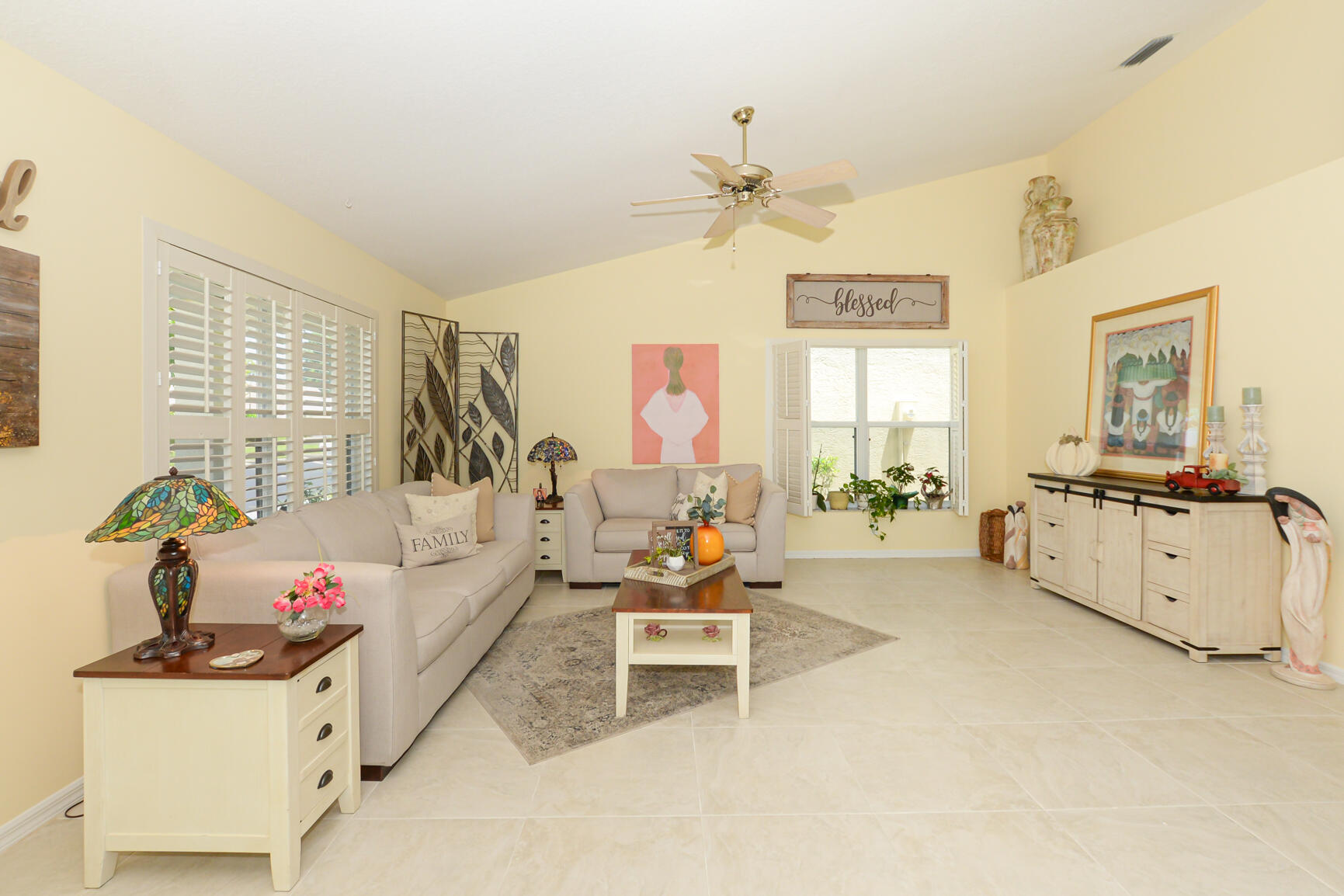 469 NW Casanova Circle