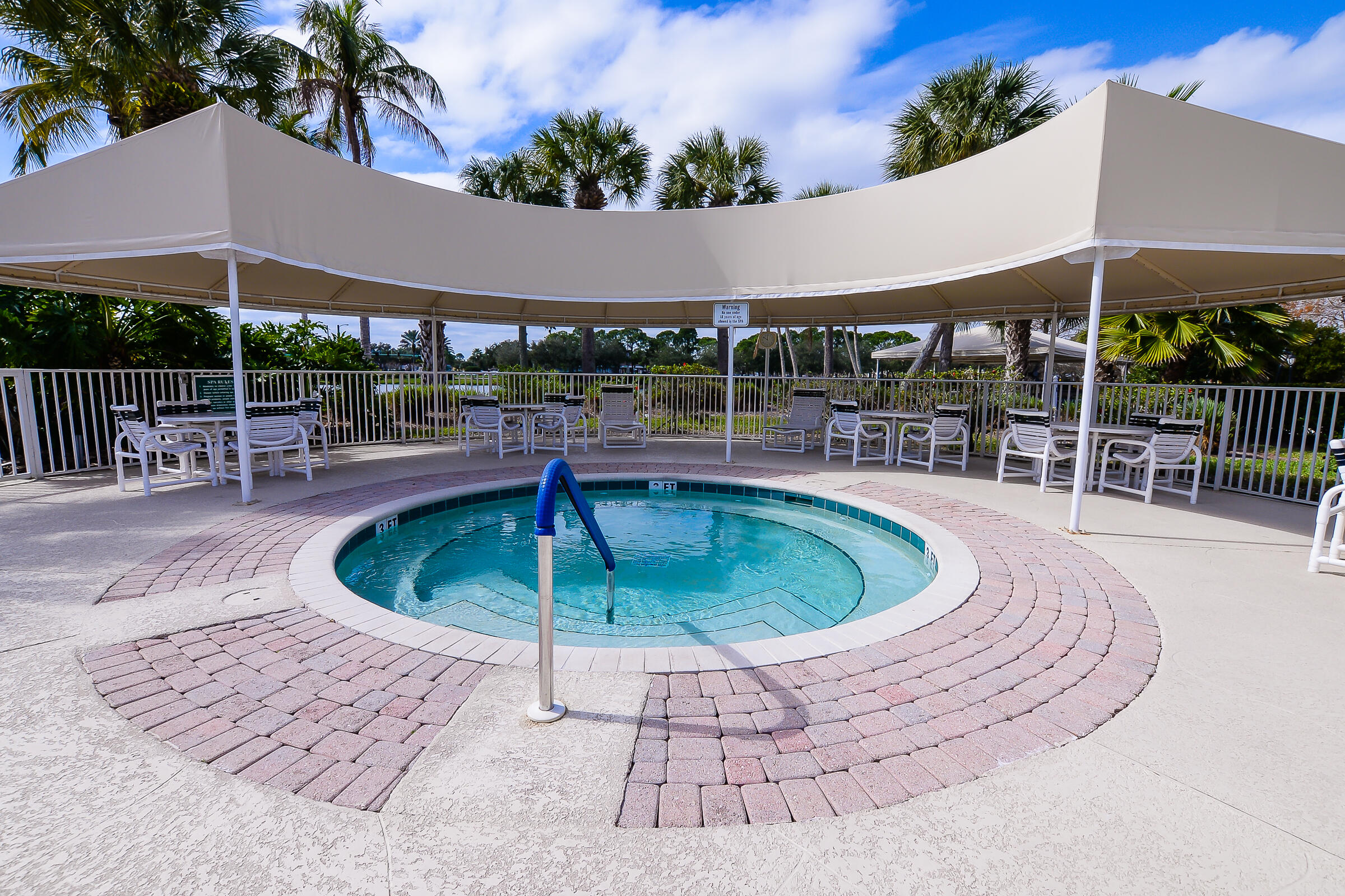 469 NW Casanova Circle
