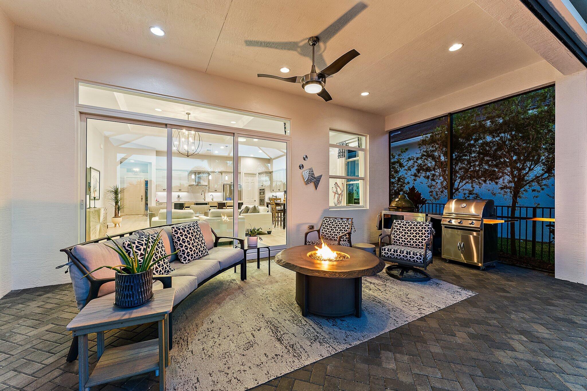 9306 SW Miracoli Way