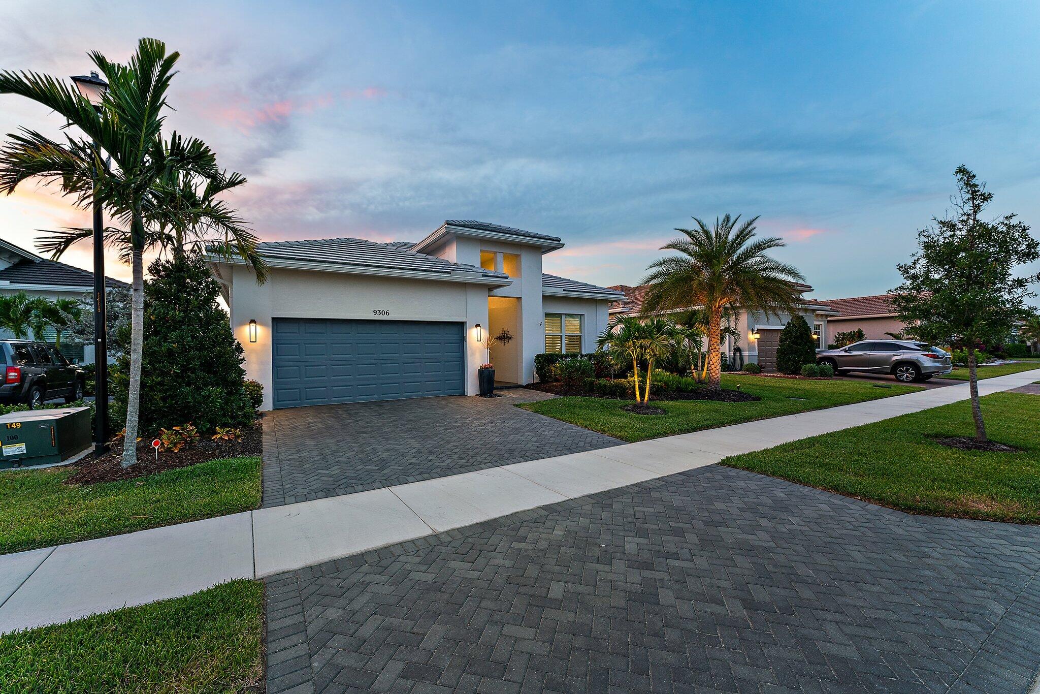 9306 SW Miracoli Way